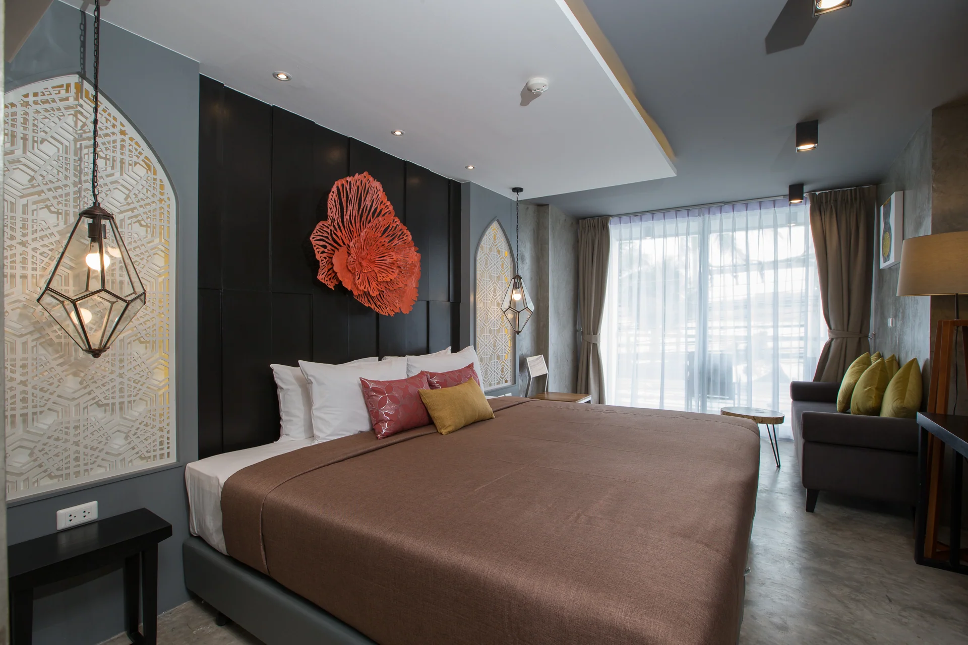 Boutique room details