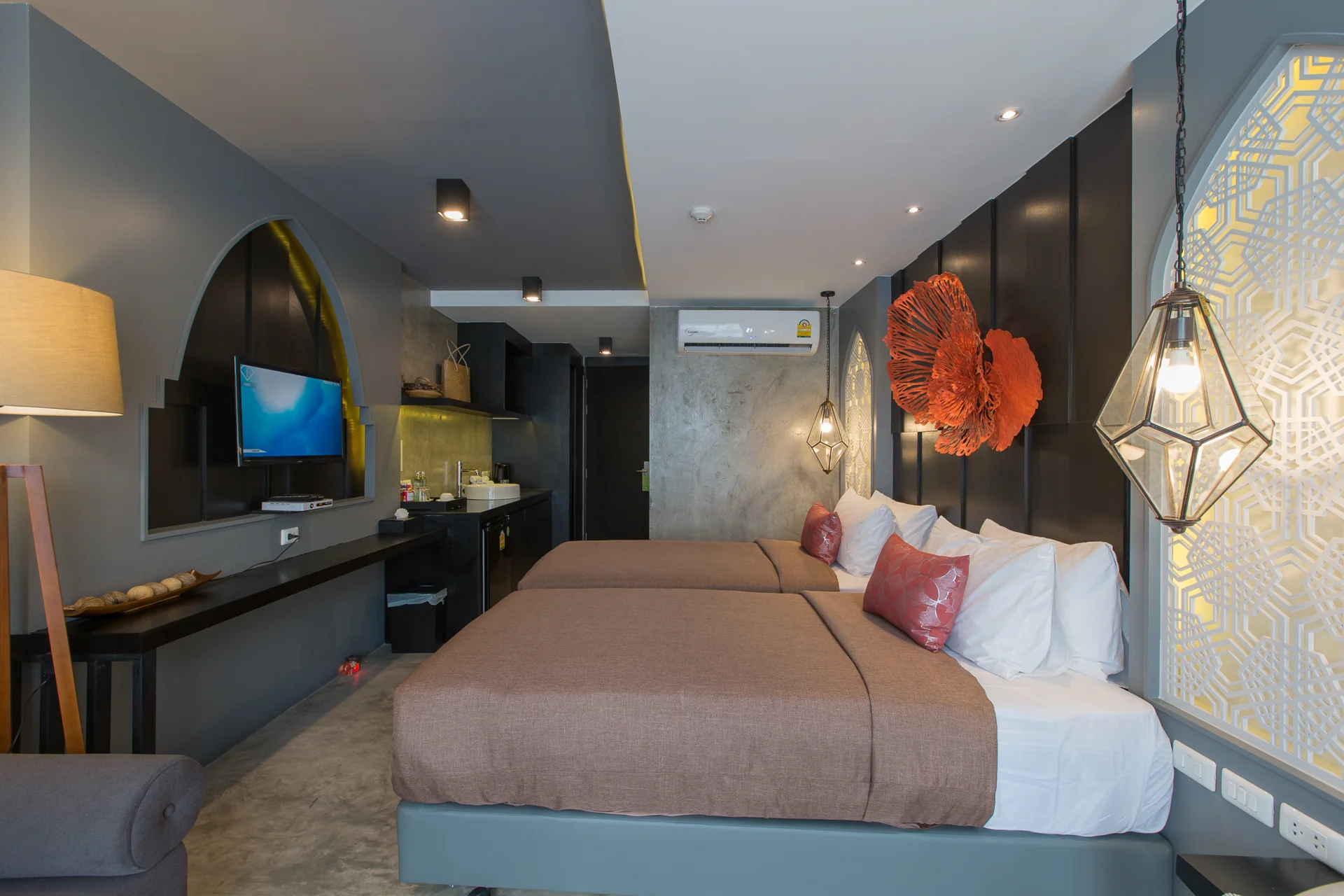 Boutique room details