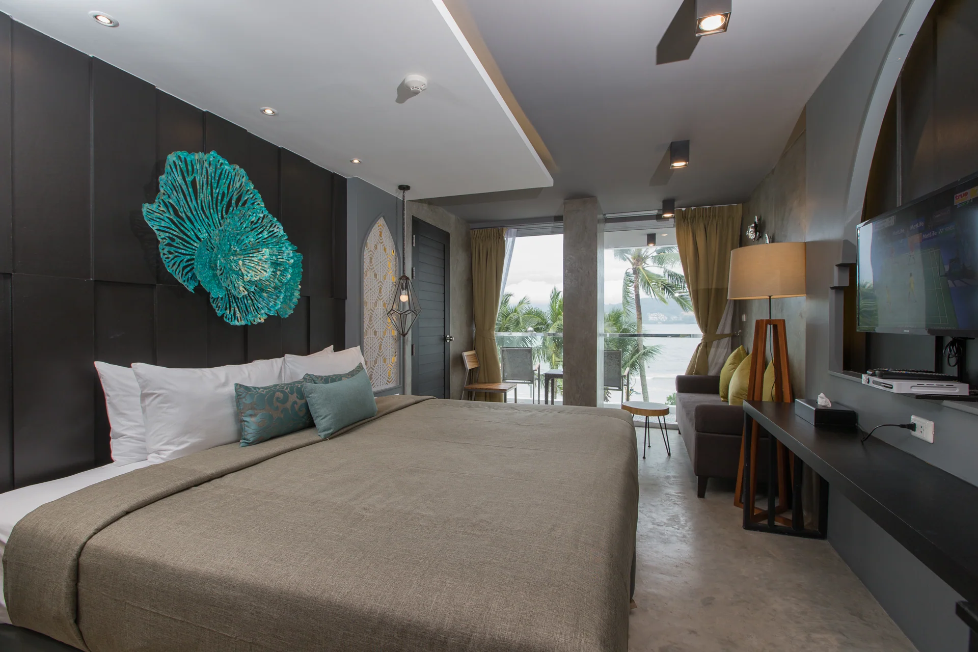 Boutique room details