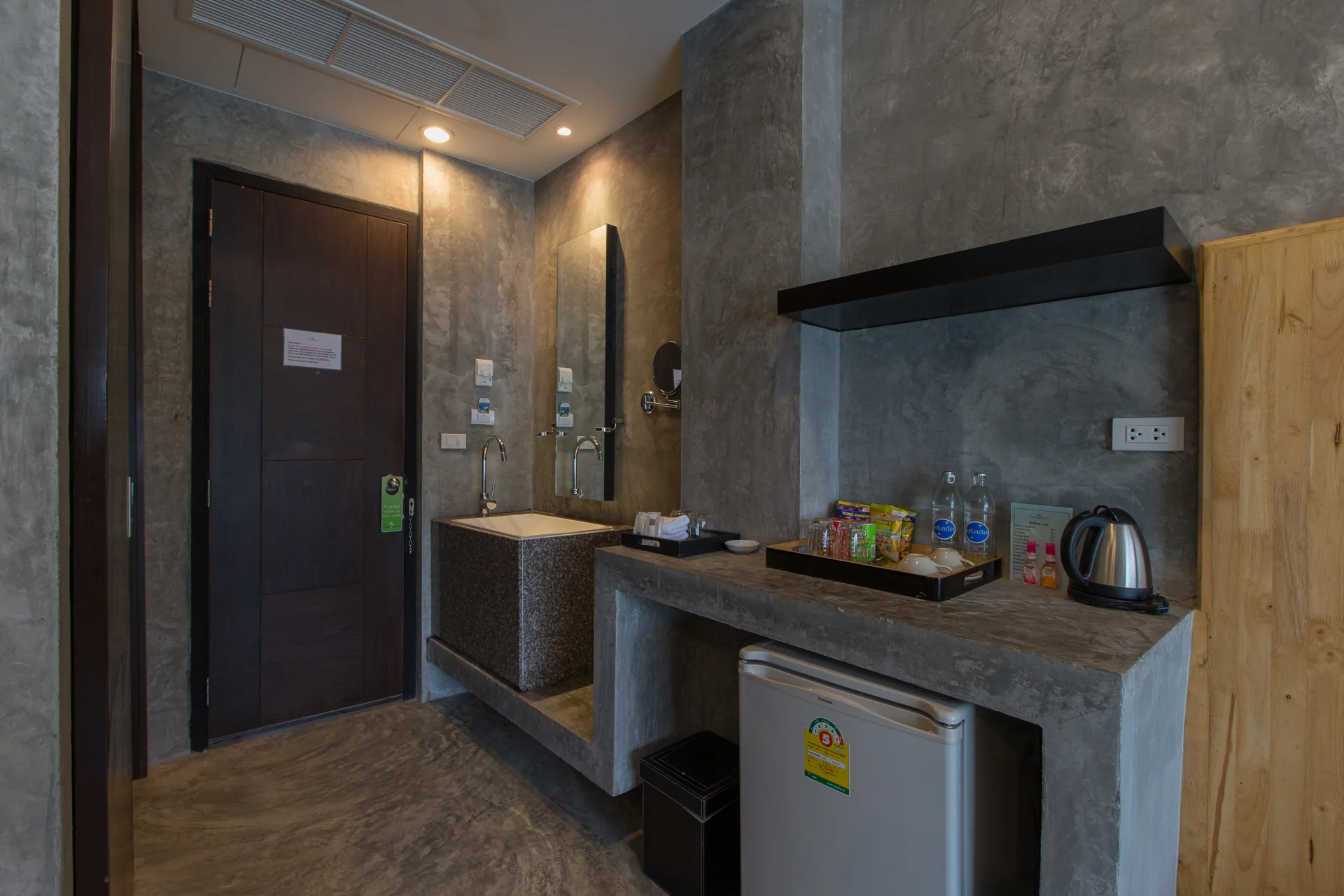 Boutique room details