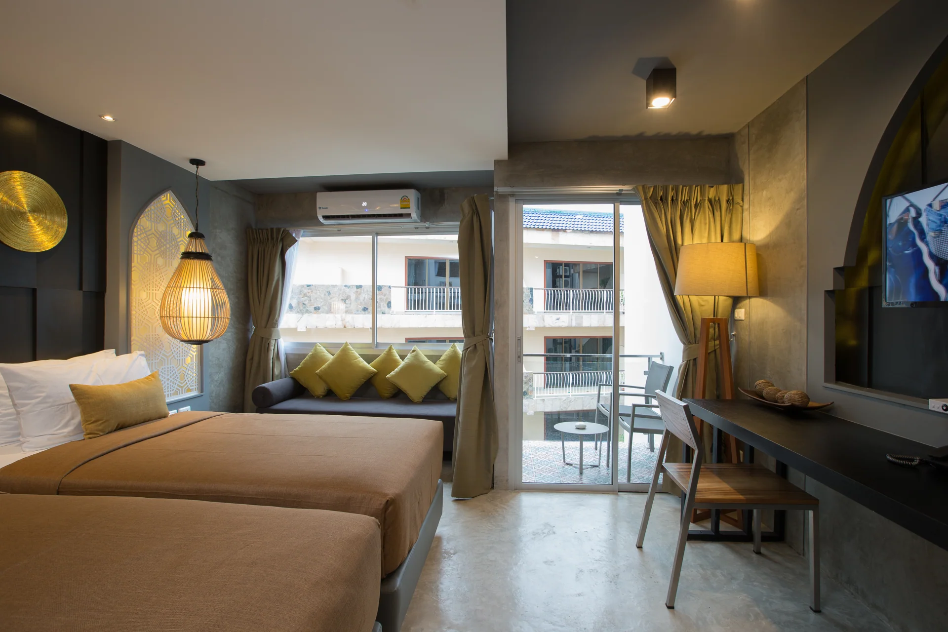 Boutique room details