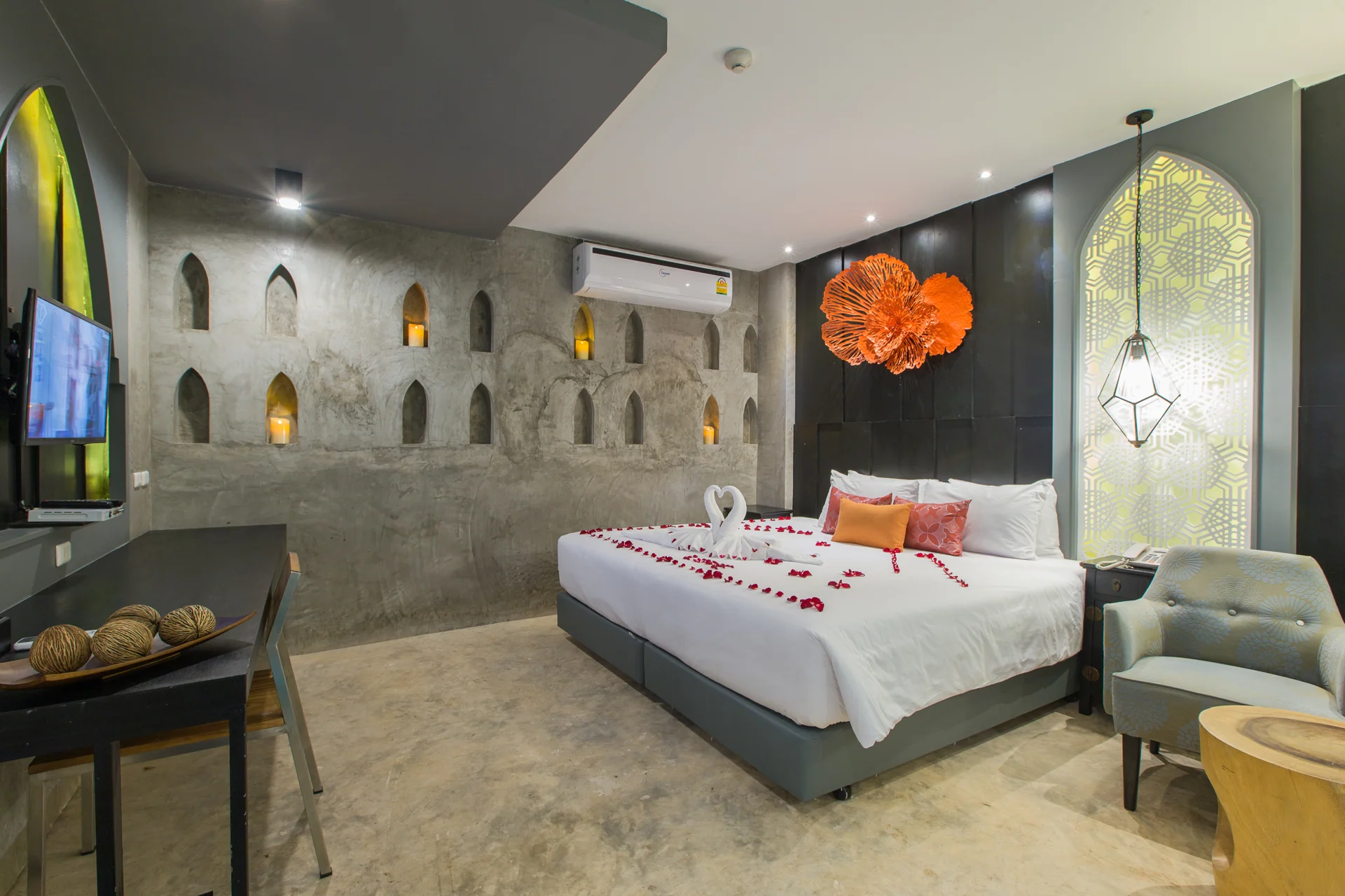 Exclusive Double Studio with Private Pool — view 2