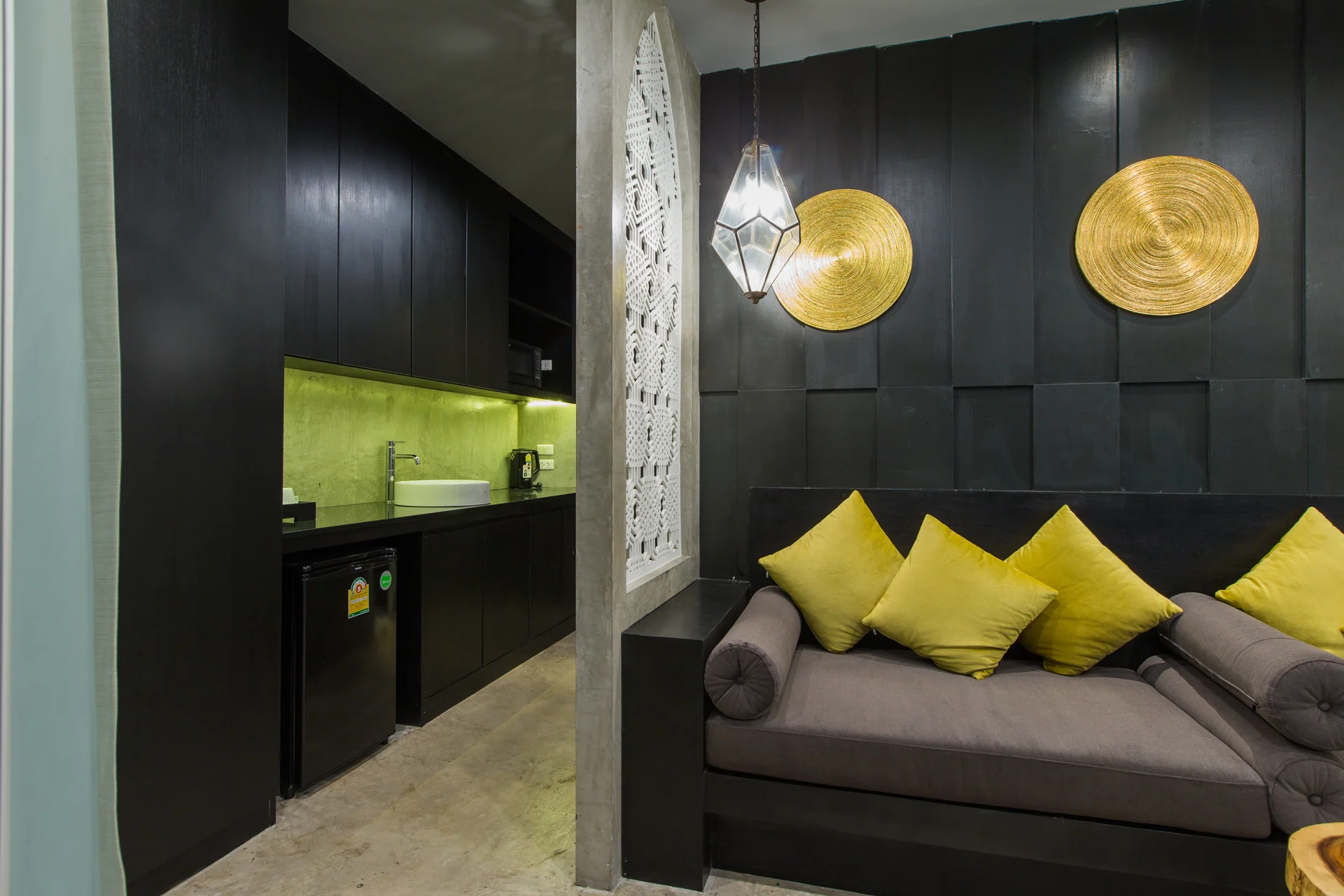Exclusive Double Studio with Private Pool — view 4