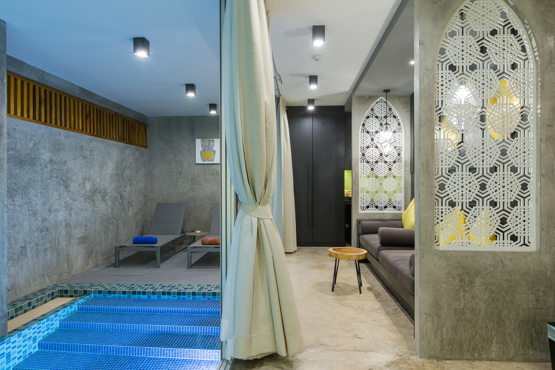 Boutique room details