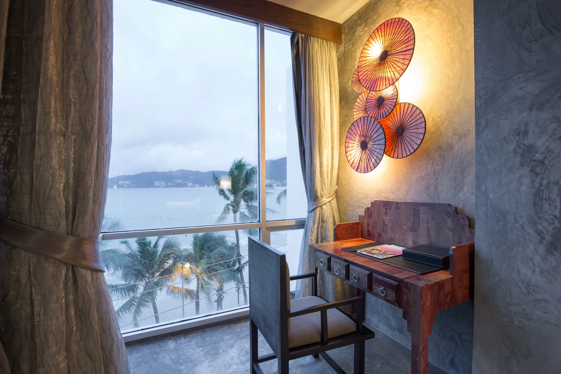 Boutique room details