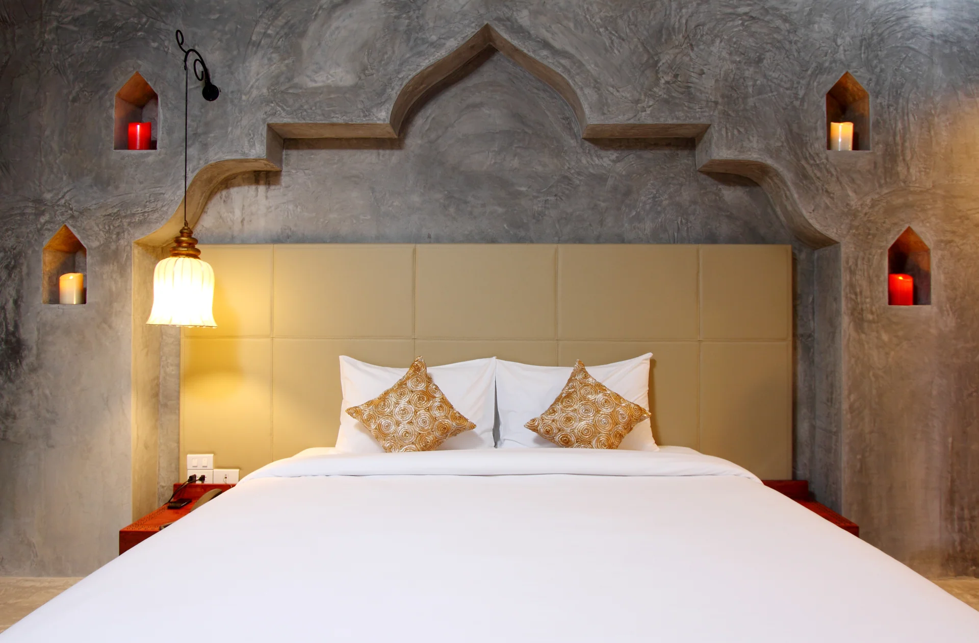 Boutique room details