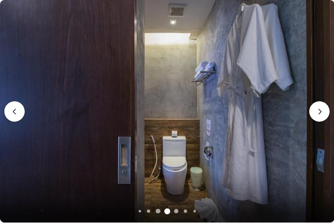 Superior King Room with Partial Sea View — view 4